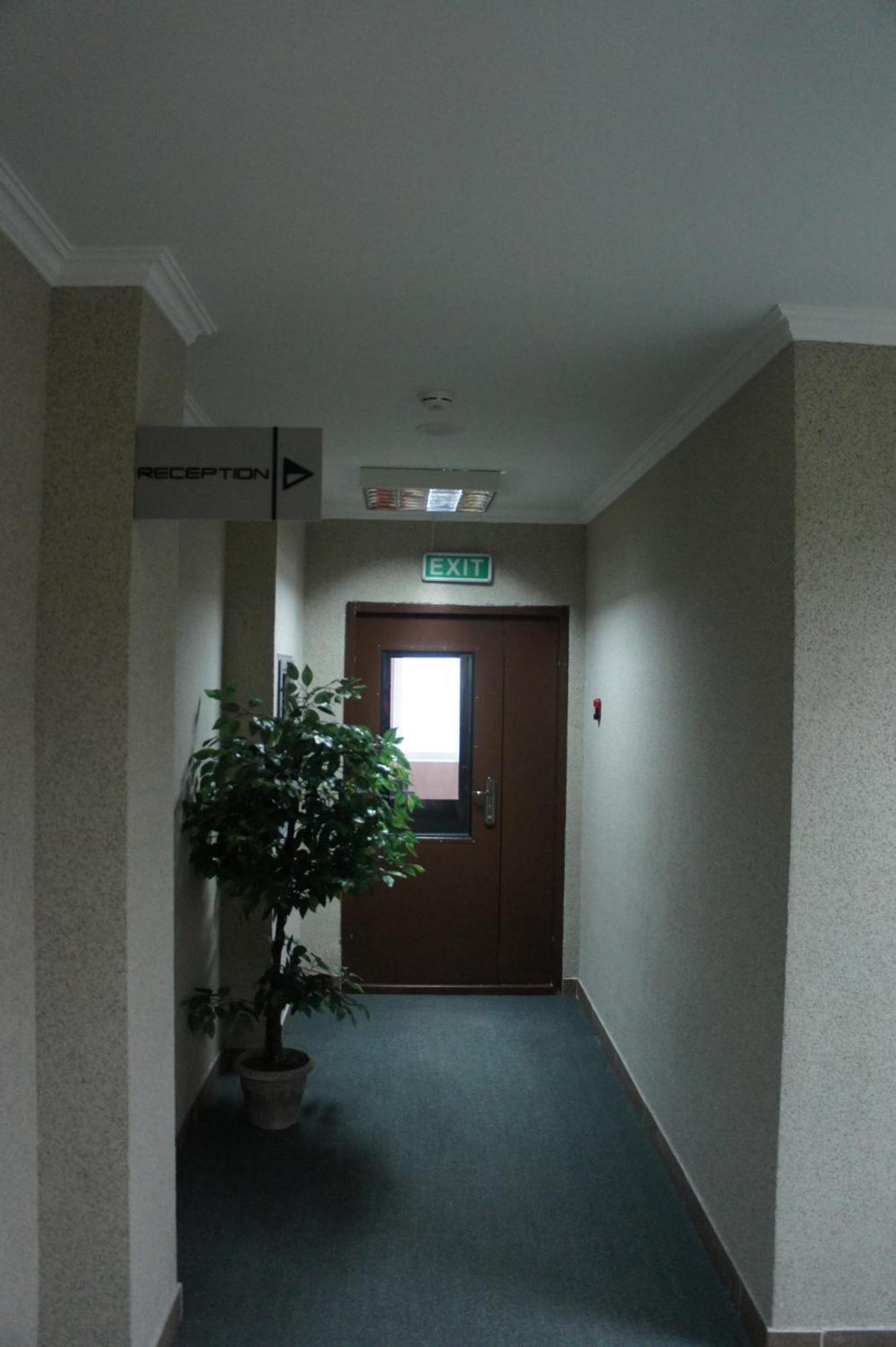 Vip House Hotel Astana Exterior foto