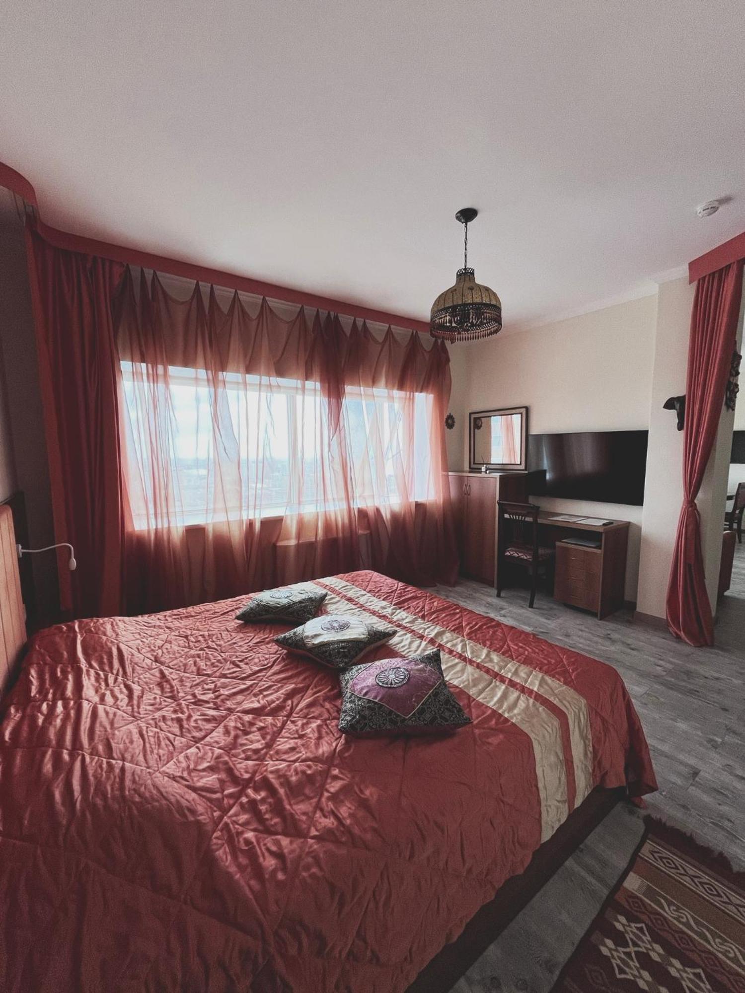 Vip House Hotel Astana Exterior foto