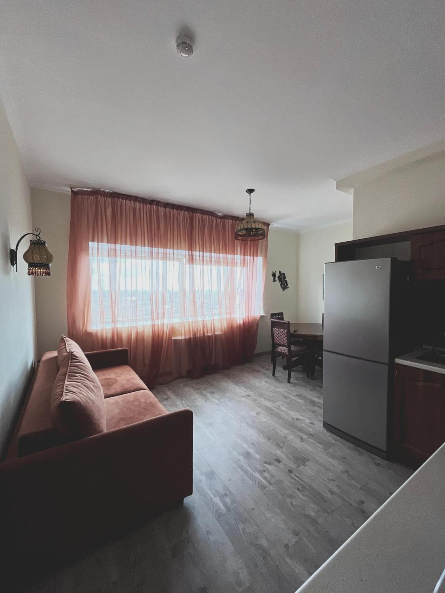 Vip House Hotel Astana Exterior foto