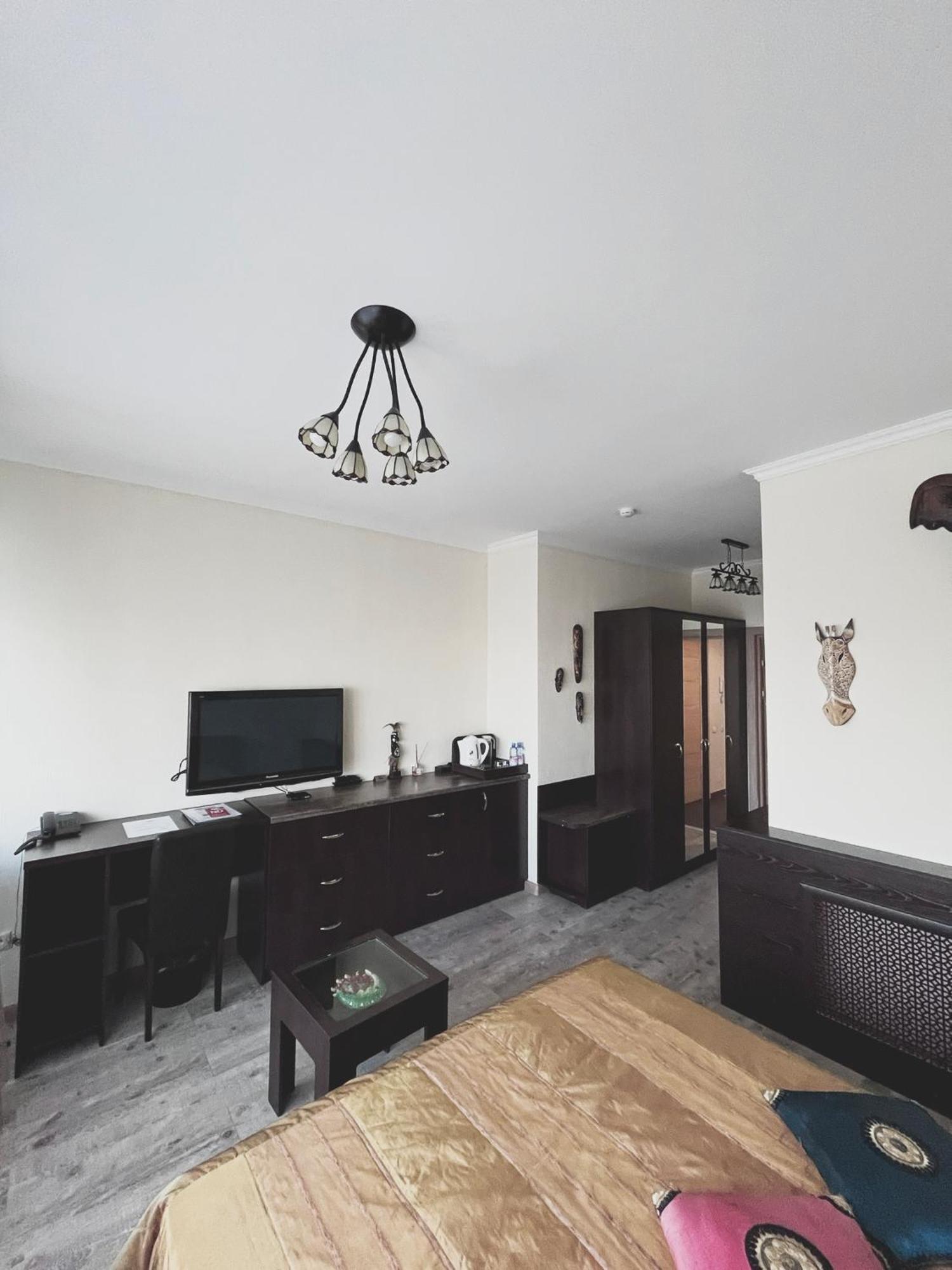 Vip House Hotel Astana Exterior foto